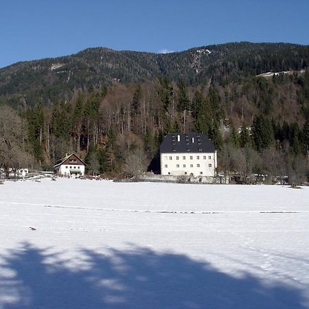 Schloss Manndorf Gästehaus Kotschach-Mauthen Exterior foto